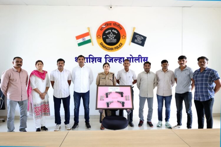४ गावठी पिस्टल आणि ३ जिवंत काडतुसांसह दोन आरोपी जेरबंद
