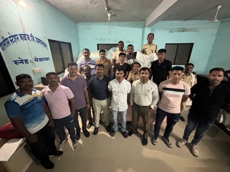 कळंब तालुक्यात ‘सायलेन्स रेड’! भाड्याच्या खोलीत लपवलेला तब्बल ५९ लाखांचा प्रतिबंधित गुटखा जप्त
