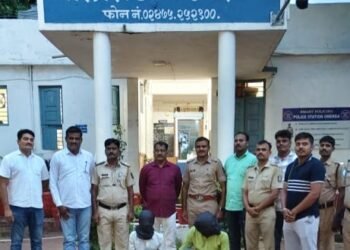 उमरगा पोलिसांची मोठी कारवाई; आंतरराज्यीय घरफोडी करणाऱ्या टोळीचा पर्दाफाश, दोघे गजाआड