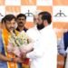निष्ठेची मशाल विझवून सत्तेचा धनुष्यबाण हाती; ओमराजेंची नवी राजकीय परीक्षा !