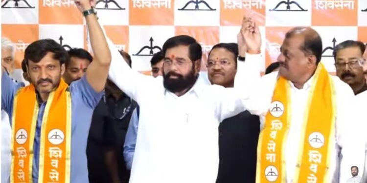 निष्ठेची मशाल विझवून सत्तेचा धनुष्यबाण हाती; ओमराजेंची नवी राजकीय परीक्षा !
