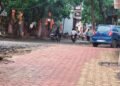 धाराशिव: देशपांडे स्टँड ते नेहरू चौक रस्त्याच्या निकृष्ट कामाविरोधात नागरिक आक्रमक; गुत्तेदारावर कारवाईची मागणी