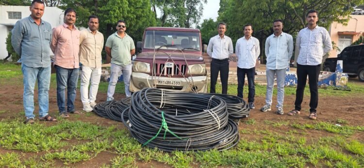 पवनचक्कीचे साहित्य चोरणारी सराईत टोळी गजाआड; चार आरोपींना बेड्या