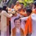 शिवसेना (उबाठा) आक्रमक: अंबादास दानवेंच्या प्रतिमेला दुग्धाभिषेक घालत भाजपच्या ‘जोडे मारो’ आंदोलनाला चोख प्रत्युत्तर