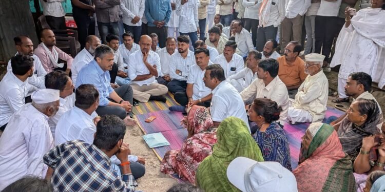 प्रथमेश देशमुख कुटुंबीयांची आ. रोहित पवारांकडून सांत्वनपर भेट